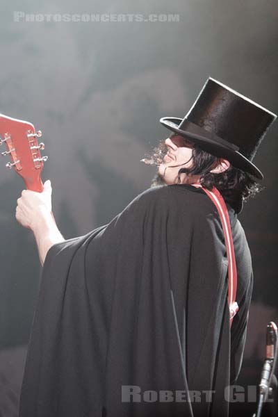 THE WHITE STRIPES - 2005-10-16 - PARIS - Zenith - 